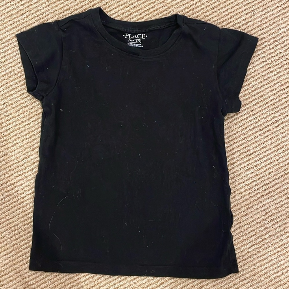 Childrens Place black t shirt - size 5/6
